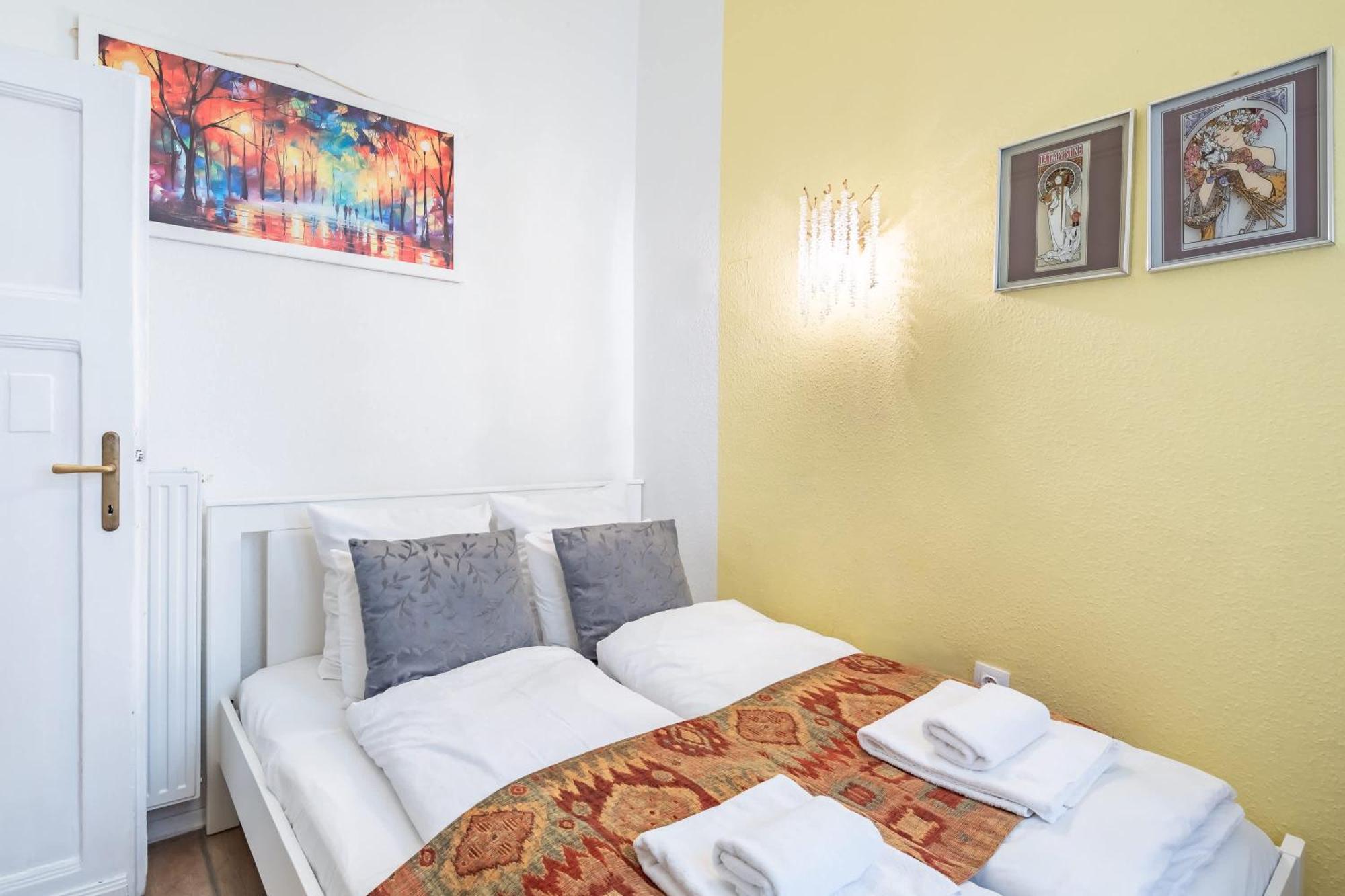 - Large And Comfy Appartement *