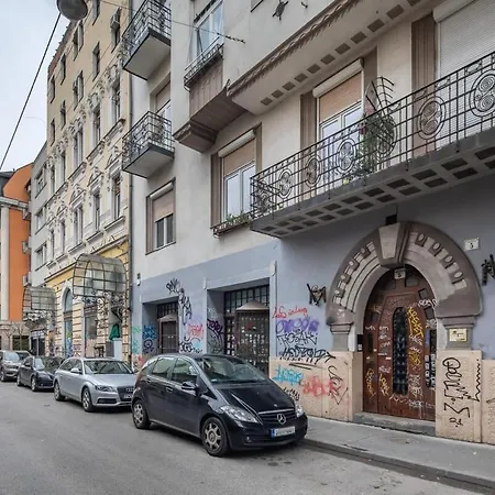 Central - Large And Comfy Budapest Exterior photo